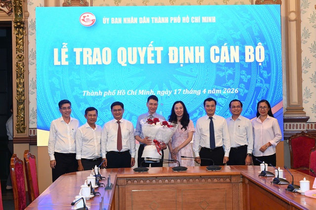 Ông Trương Trung Kiên được bổ nhiệm Giám đốc Sở Quy hoạch - Kiến trúc TPHCM năm 2026 - Ảnh 1. Ông Trương Trung Kiên được bổ nhiệm Giám đốc Sở Quy hoạch - Kiến trúc TPHCM năm 2026 - Ảnh 1.