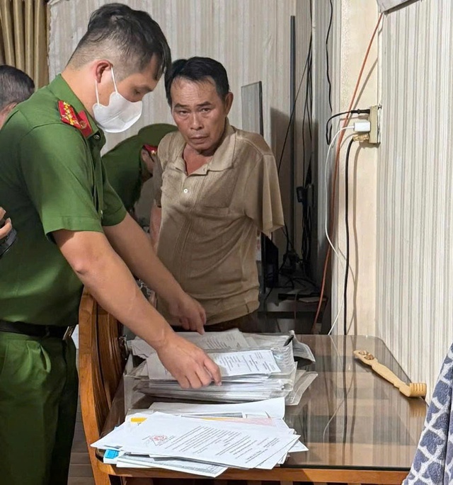 To&agrave;n cảnh vụ 48 căn nh&agrave; x&acirc;y tr&aacute;i ph&eacute;p ở TPHCM năm 2026 - Ảnh 3.