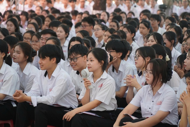 Thi đánh giá năng lực: Đừng “học tủ” - Ảnh 2.