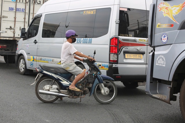 Kẹt xe nghi&ecirc;m trọng tr&ecirc;n Quốc lộ 51 tại Đồng Nai do sửa chữa đường Trong năm 2026 - Ảnh 11.