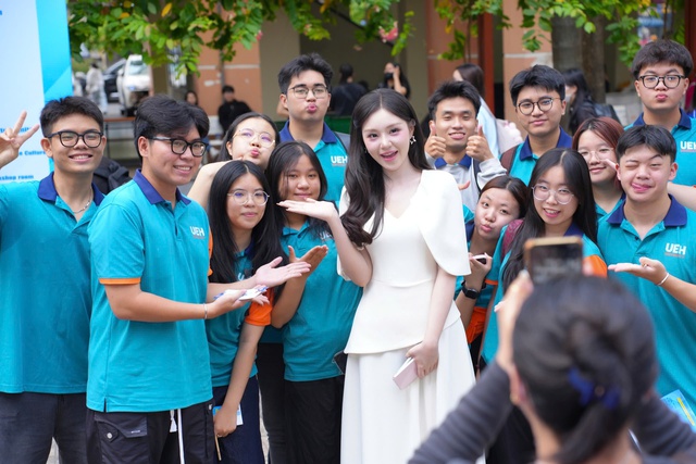 3.000 sinh vi&ecirc;n "ch&aacute;y" hết m&igrave;nh tại English Camp 2026. - Ảnh 2.