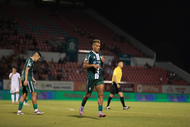 Minh Vương toả sáng, Đồng Nai huỷ diệt Quảng Ninh 3-0 - Ảnh 2.