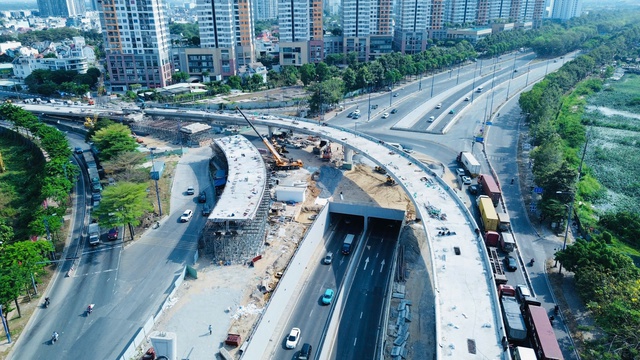 Hạng mục lớn thứ 4 nút giao An Phú về đích dịp 30-4 - Ảnh 4.