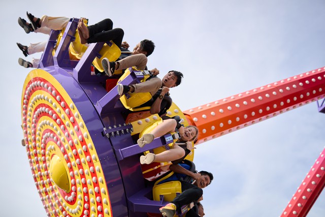 Từ nghỉ dưỡng đến “đảo hội” 24/7: Vì sao Hòn Tre luôn hút khách quanh năm? - Ảnh 3.