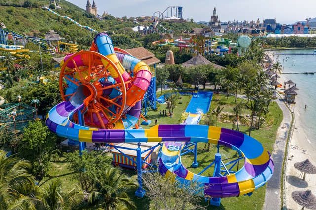 Từ nghỉ dưỡng đến “đảo hội” 24/7: Vì sao Hòn Tre luôn hút khách quanh năm? - Ảnh 5.