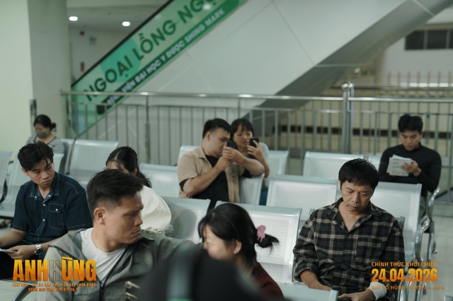 Thái Hòa "đỉnh thôi rồi" trong Anh Hùng - Ảnh 3.
