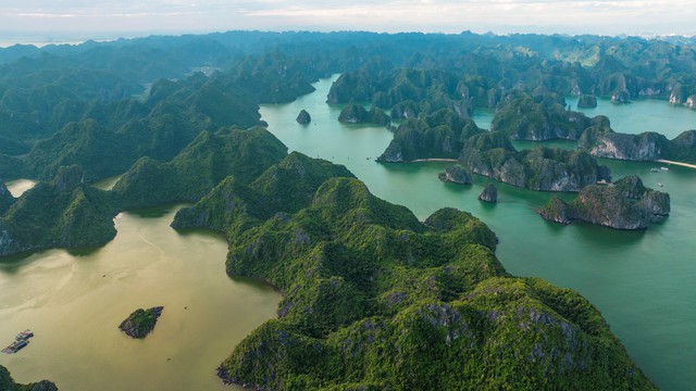 Cát Bà: Từ miền di sản nguyên bản đến tâm điểm nghỉ dưỡng phía Bắc - Ảnh 1.