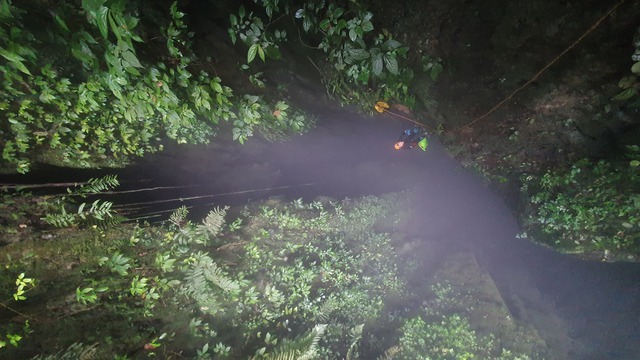 Lộ diện th&ecirc;m 26 hang động mới dưới l&ograve;ng đất ở Phong Nha - Kẻ B&agrave;ng - Ảnh 4.