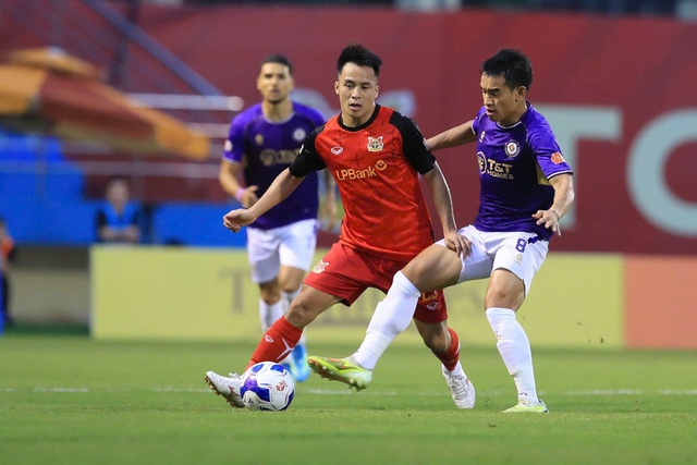 Vòng 20 V-League: Nam Định trở thành cựu vương, PVF-CAND xuống cuối bảng - Ảnh 1.