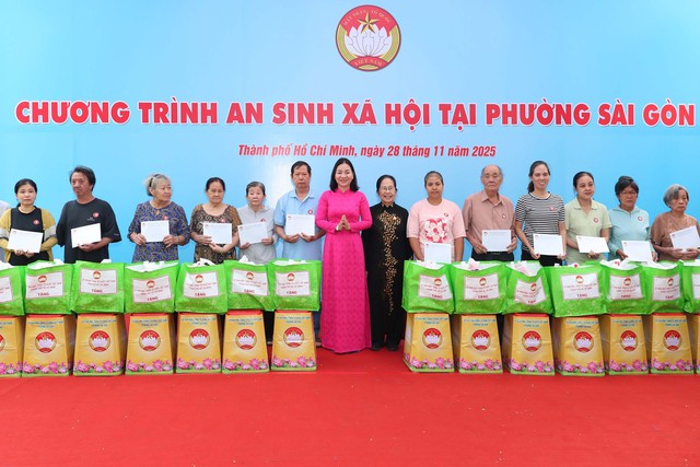 Thi đua để TPHCM vươn xa - Ảnh 2.