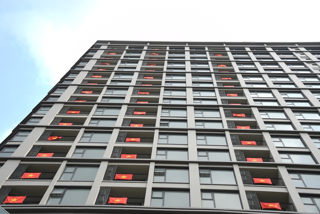 Đồng Nai rực rỡ cờ hoa ch&agrave;o mừng 30 - 4 v&agrave; l&ecirc;n th&agrave;nh phố trực thuộc Trung ương - Ảnh 11.