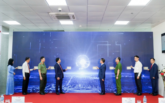 Agribank đồng hành cùng tỉnh Quảng Ninh triển khai mô hình Kiosk thông minh - Ảnh 1.