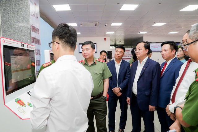 Agribank đồng hành cùng tỉnh Quảng Ninh triển khai mô hình Kiosk thông minh - Ảnh 6.