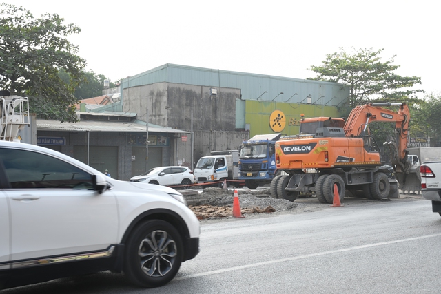 H&igrave;nh ảnh bất ngờ tr&ecirc;n Quốc lộ 51 nối Đồng Nai với TPHCM  - Ảnh 2.