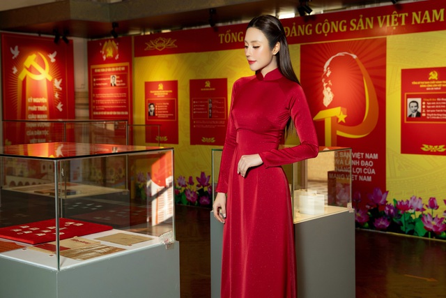 Tô Diệp Hà khoe nhan sắc rạng rỡ trong tà áo dài, hào hứng đón đại lễ 30/4 - Ảnh 12.
