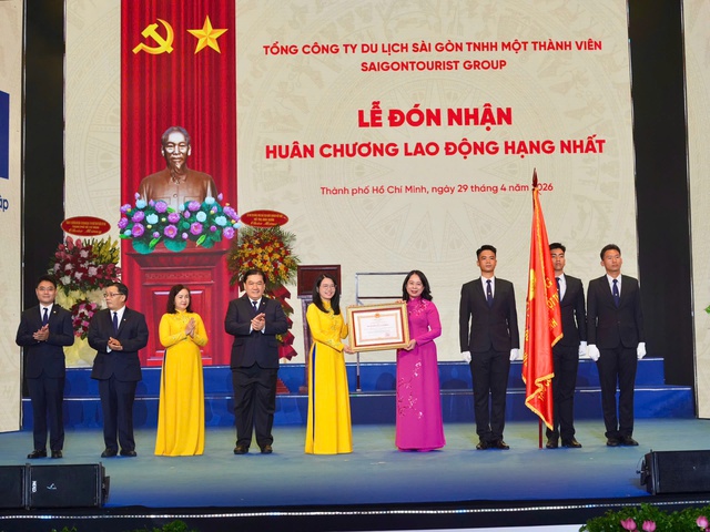 Saigontourist Group nhận Huân chương Lao động hạng Nhất ghi nhận đóng góp kinh tế - Ảnh 3. Saigontourist Group nhận Huân chương Lao động hạng Nhất ghi nhận đóng góp kinh tế - Ảnh 3.