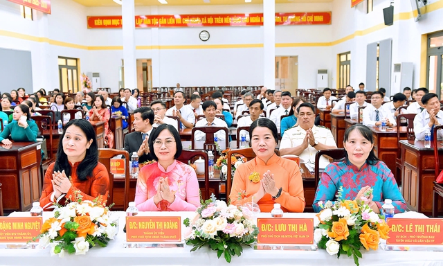 10 phường mới của Th&agrave;nh phố Đồng Nai ch&iacute;nh thức vận h&agrave;nh - Ảnh 4.