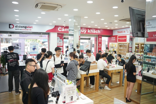 Di Động Việt mở đặt cọc MacBook Neo, ưu đãi riêng cho học sinh - sinh viên - Ảnh 2.