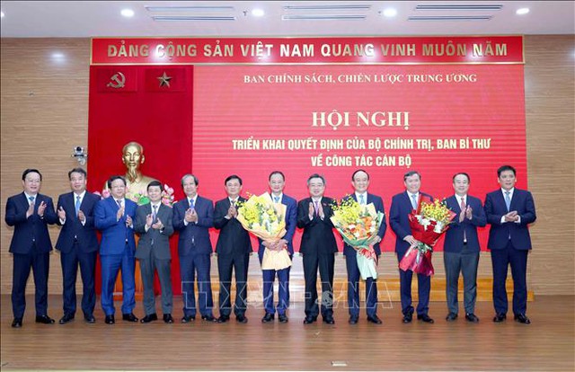 Công bố quyết định bổ nhiệm lãnh đạo Ban Chính sách, chiến lược Trung ương - Ảnh 3.
