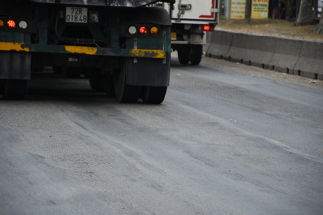 CLIP: Sửa chữa Quốc lộ 51 xuống cấp nghiêm trọng qua Đồng Nai - Ảnh 6.