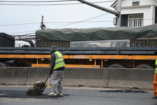 CLIP: Sửa chữa Quốc lộ 51 xuống cấp nghiêm trọng qua Đồng Nai - Ảnh 18.