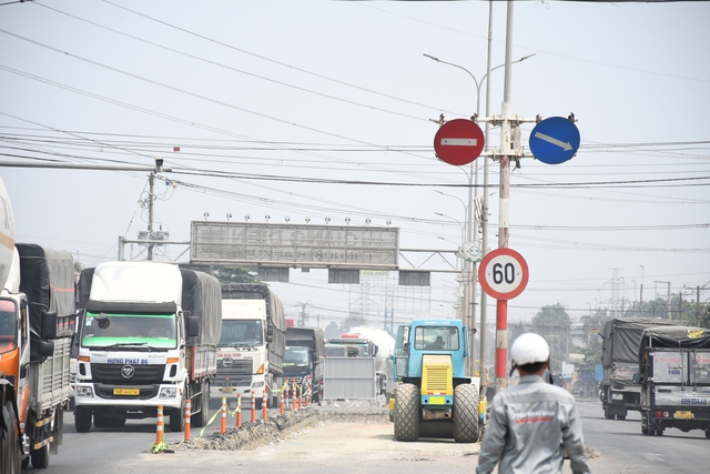 CLIP: Sửa chữa Quốc lộ 51 xuống cấp nghiêm trọng qua Đồng Nai - Ảnh 24.