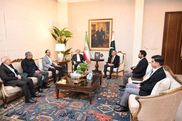 Pakistan phủ nhận hỗ trợ quân sự Iran, chạy đua cứu vãn lệnh ngừng bắn - Ảnh 1.