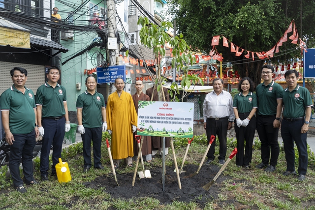 Dấu ấn từ cơ sở: Nhiều địa phương TPHCM thi đua làm đẹp thành phố mang tên Bác - Ảnh 2.