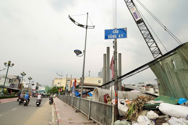 Rạch Xuyên Tâm đoạn qua trường đại học Văn Lang dần thành hình - Ảnh 9.