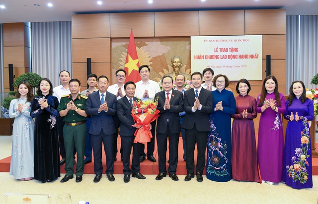 Phó Chủ tịch Quốc hội Nguyễn Doãn Anh được trao Trao Huân chương Lao động hạng Nhất - Ảnh 1.