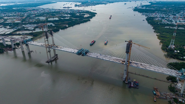 Cầu Phước Khánh sắp nối mạch toàn tuyến cao tốc Bến Lức - Long Thành - Ảnh 1.