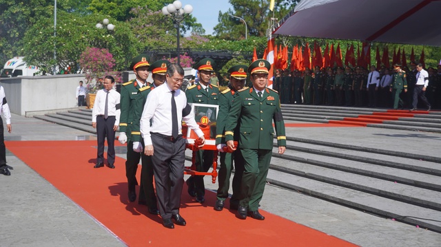 Thủ tướng Lê Minh Hưng dự lễ truy điệu 28 hài cốt liệt sĩ tại Quảng Trị - Ảnh 3.