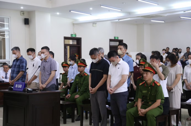 Phiên tòa xét xử Nguyễn Thanh Phong và những diễn biến bất ngờ trong năm 2026 - Ảnh 1. Phiên tòa xét xử Nguyễn Thanh Phong và những diễn biến bất ngờ trong năm 2026 - Ảnh 1.