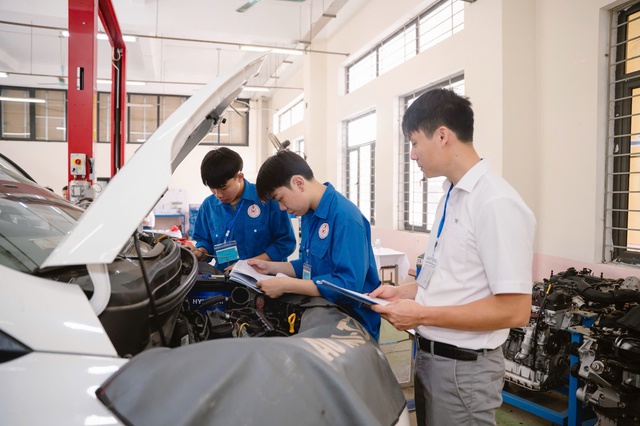 Giải thưởng Tài năng trẻ TH: Từ sân chơi "4 thật" đến cơ hội nghề nghiệp thực tế - Ảnh 1. Giải thưởng Tài năng trẻ TH: Từ sân chơi "4 thật" đến cơ hội nghề nghiệp thực tế - Ảnh 1.