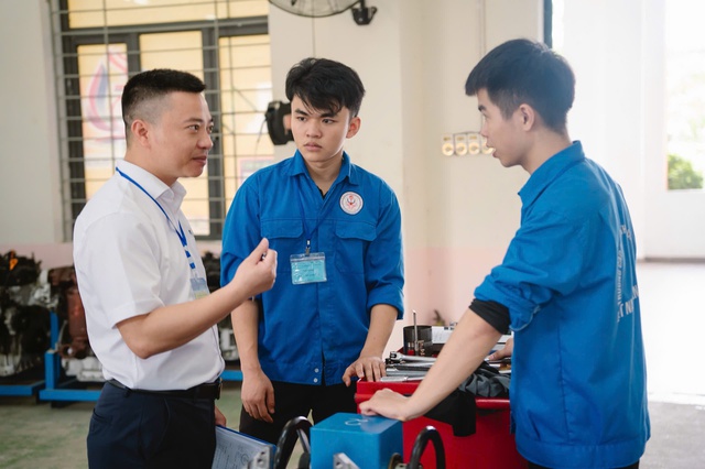 Giải thưởng Tài năng trẻ TH: Từ sân chơi "4 thật" đến cơ hội nghề nghiệp thực tế - Ảnh 5. Giải thưởng Tài năng trẻ TH: Từ sân chơi "4 thật" đến cơ hội nghề nghiệp thực tế - Ảnh 5.