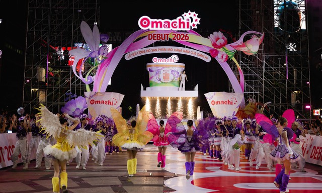 Omachi Debut 2026 - Xứ sở Tam Hoa khuấy động đại lộ Nguyễn Huệ - Ảnh 1.