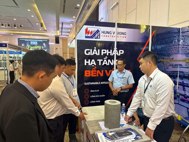 Khai mạc triển lãm quốc tế máy móc, thiết bị ngành Bê tông và Xi măng Việt Nam 2026 - Ảnh 2.