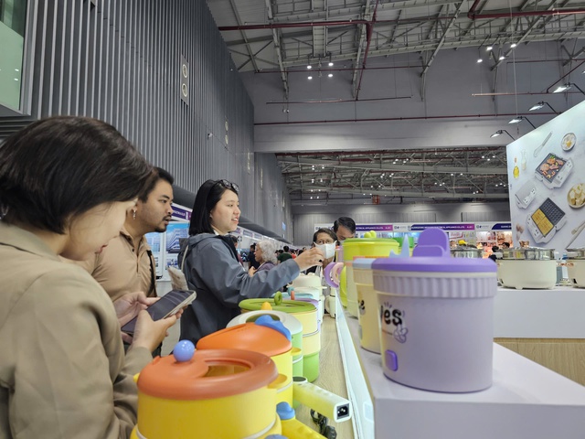 Robot và đồ công nghệ Trung Quốc giá rẻ Nổi bật tại Triển lãm TPHCM 2026 - Ảnh 6. Robot và đồ công nghệ Trung Quốc giá rẻ Nổi bật tại Triển lãm TPHCM 2026 - Ảnh 6.