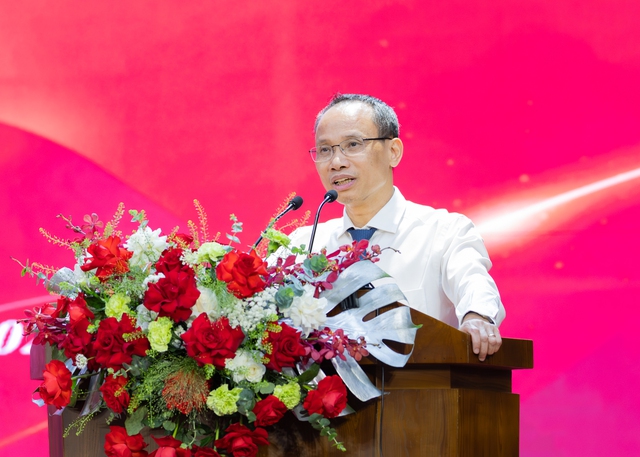 Agribank nâng cao chất lượng nguồn nhân lực đáp ứng yêu cầu phát triển giai đoạn mới - Ảnh 2. Agribank nâng cao chất lượng nguồn nhân lực đáp ứng yêu cầu phát triển giai đoạn mới - Ảnh 2.