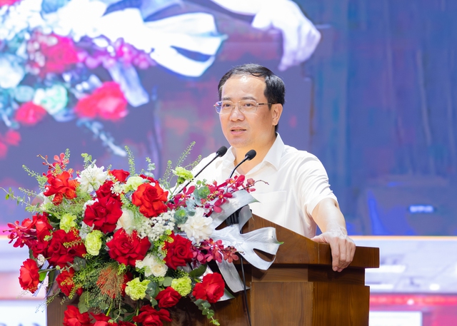 Agribank nâng cao chất lượng nguồn nhân lực đáp ứng yêu cầu phát triển giai đoạn mới - Ảnh 3. Agribank nâng cao chất lượng nguồn nhân lực đáp ứng yêu cầu phát triển giai đoạn mới - Ảnh 3.