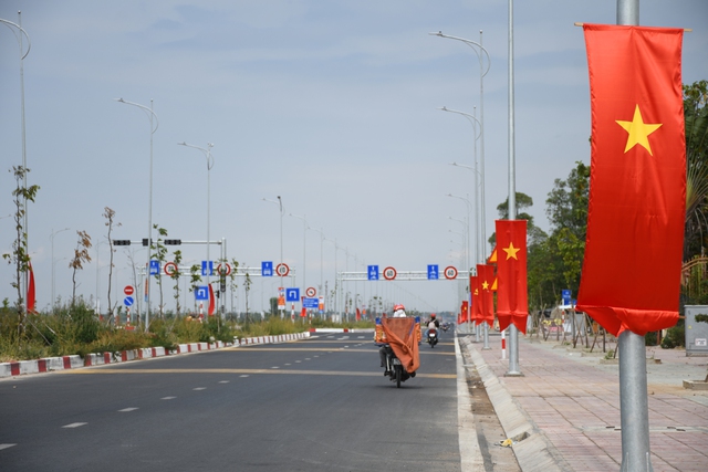 Cận cảnh đường 10 l&agrave;n xe kết nối s&acirc;n bay Long Th&agrave;nh với TPHCM - Ảnh 18.