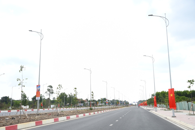 Cận cảnh đường 10 l&agrave;n xe kết nối s&acirc;n bay Long Th&agrave;nh với TPHCM - Ảnh 5.