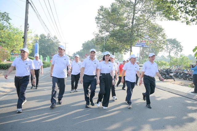 Th&aacute;ng c&ocirc;ng nh&acirc;n 2026: Chăm s&oacute;c đời sống vật chất v&agrave; tinh thần người lao động ng&agrave;nh Cao su - Ảnh 1.