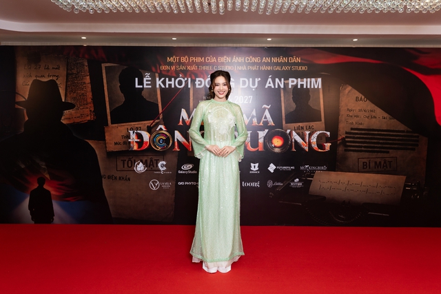 Quang Tuấn công bố "tìm hiểu" Ninh Dương Lan Ngọc, "ngọc nữ" bối rối xin lỗi - Ảnh 2.