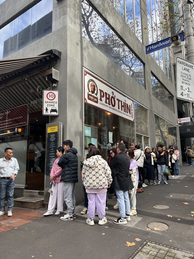 Phở Bát Đàn chính thức khai trương tại Australia - Ảnh 1.