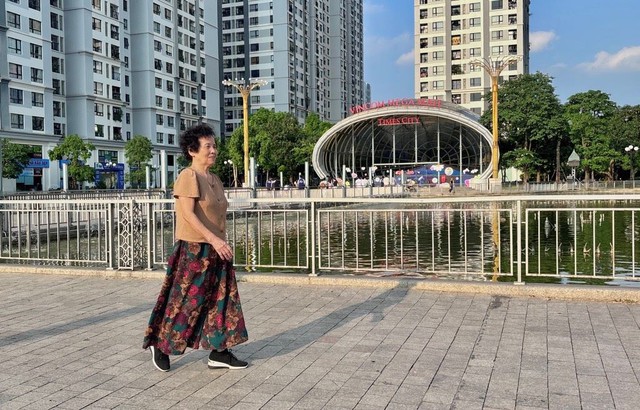 Cựu giảng viên từ Hà Nội “chấm điểm cao” cho Vinhomes Global Gate Hạ Long nhờ Làng Đại học 208 ha - Ảnh 1. Cựu giảng viên từ Hà Nội “chấm điểm cao” cho Vinhomes Global Gate Hạ Long nhờ Làng Đại học 208 ha - Ảnh 1.