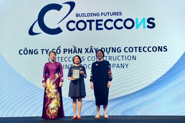 Coteccons 4 năm liên tiếp vào tốp 50 doanh nghiệp phát triển bền vững - Ảnh 1.