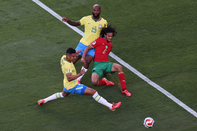 Morocco lỡ cơ hội lịch sử, Casemiro tệ nhất Brazil - Ảnh 1.