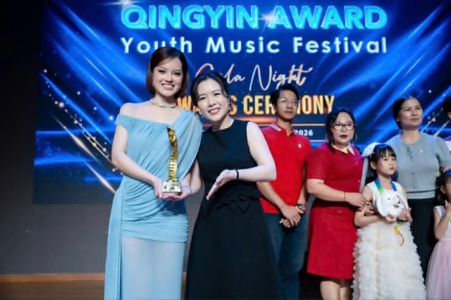 Ca sĩ, bác sĩ Sunny Đan Ngọc bất ngờ đạt giải thưởng đạt âm nhạc quốc tế. - Ảnh 2.