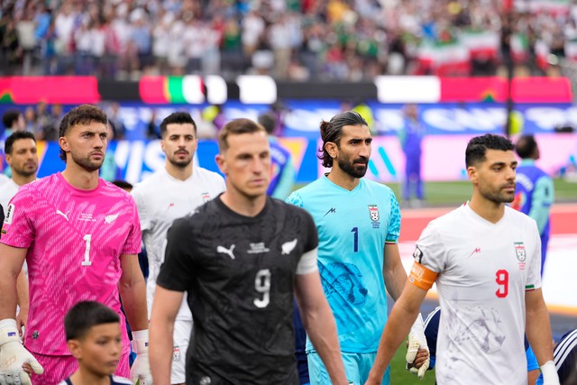 Vượt qua áp lực, tuyển Iran khởi đầu World Cup 2026 trên đất Mỹ khá suôn sẻ - Ảnh 1.